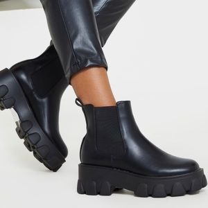 PLT Chelsea Boots 🖤